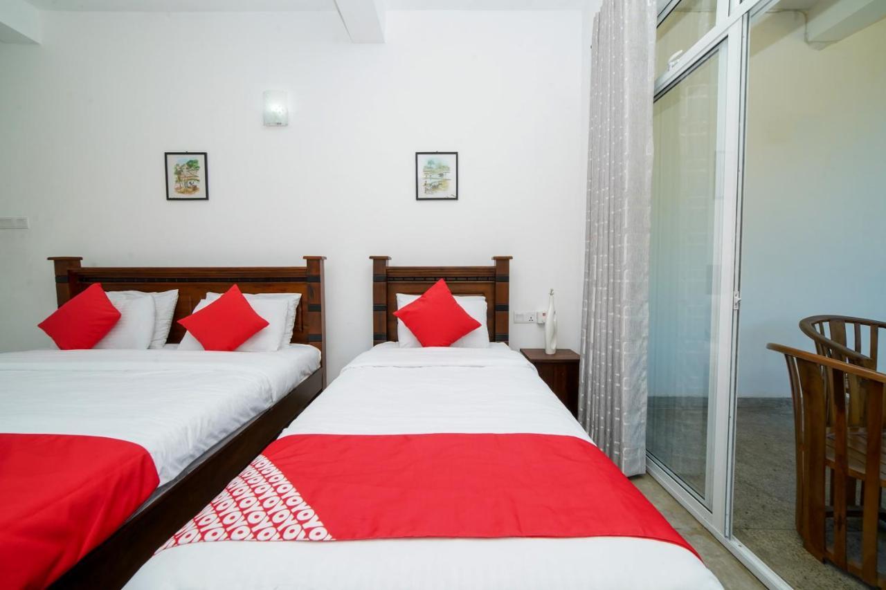 Oyo 555 Villa Dasuni Kandy Esterno foto