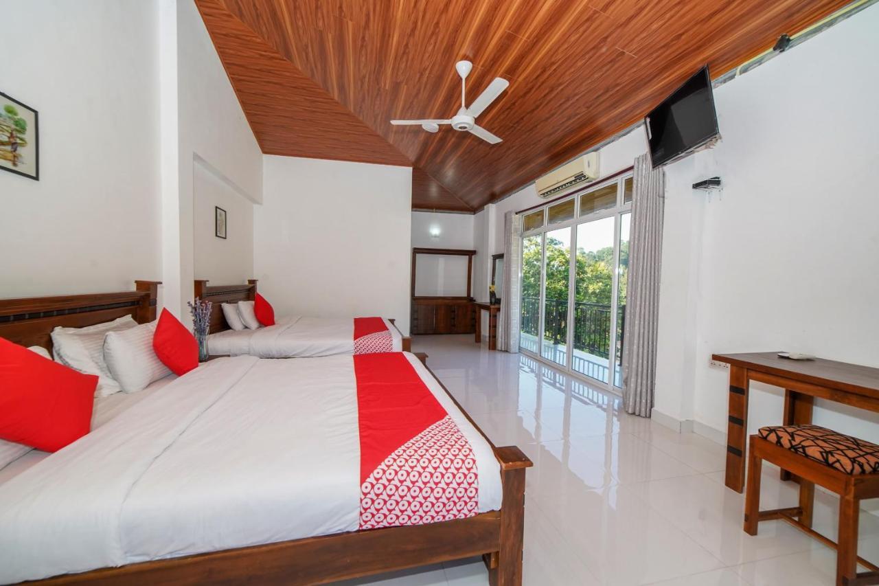 Oyo 555 Villa Dasuni Kandy Esterno foto