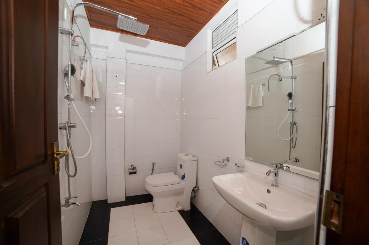 Oyo 555 Villa Dasuni Kandy Esterno foto